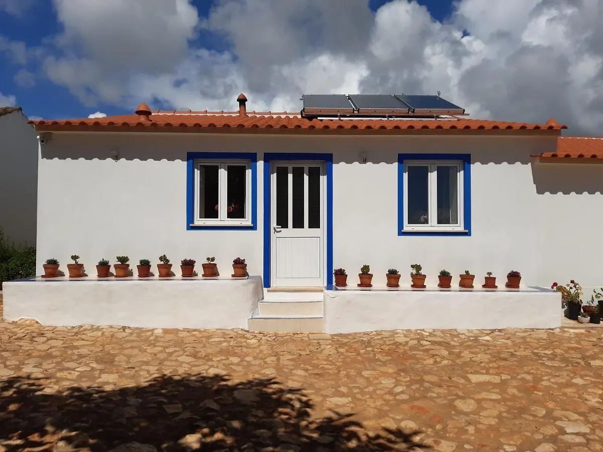Quinta Da Jolanda-Happy Family Farm Apartment Lagos