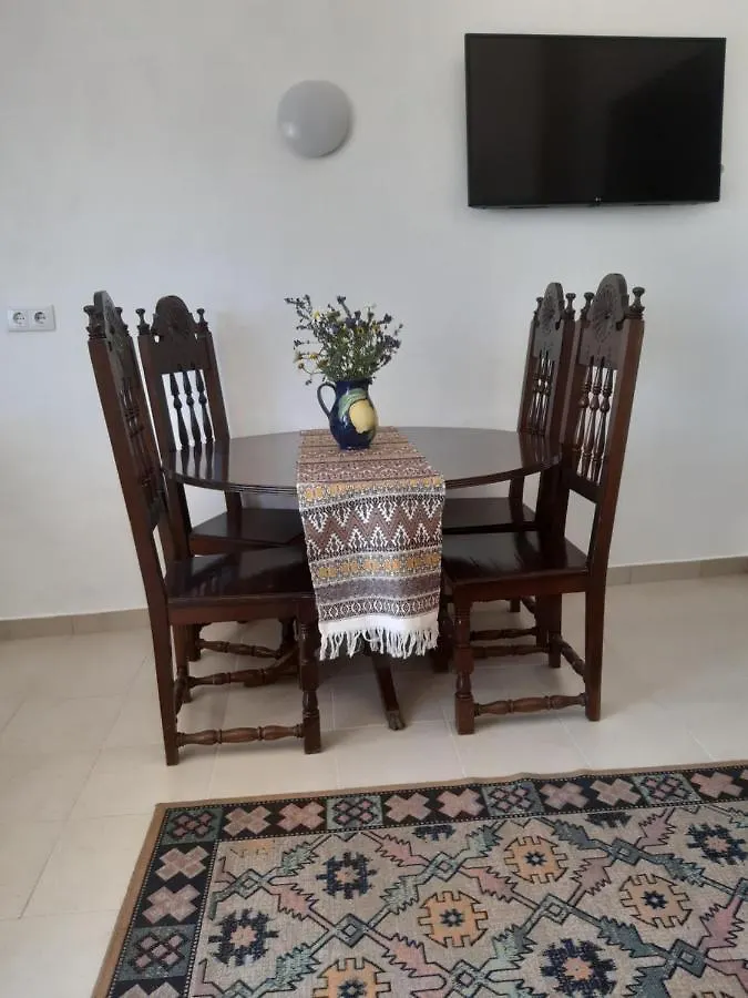 Quinta Da Jolanda-Happy Family Farm Apartment Lagos